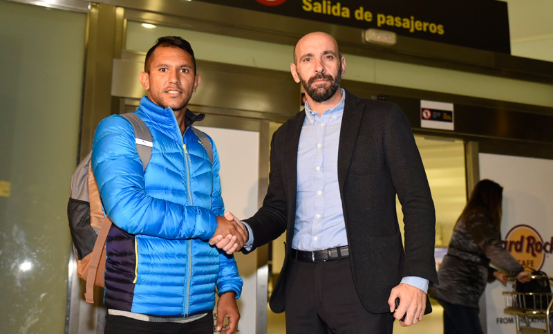 Montoya arribó a Sevilla pero no se sabe si se queda o vuelve a Central