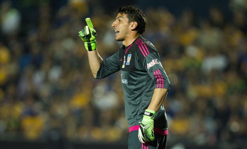 Boca tentó a Tigres por Guzmán pero los mexicanos no lo quieren largar