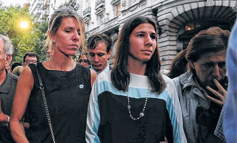 El papa Francisco recibirá a las hijas de Nisman en el Vaticano