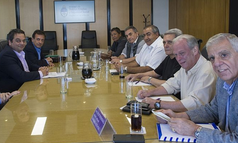 Reunión CGT y gobierno para analizar reformas laborales