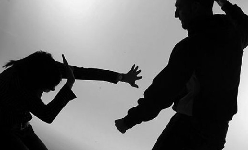 Dos detenidos por violencia de género este miércoles