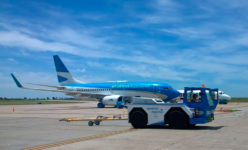 «Las low cost parecen una manera de vaciar Aerolíneas Argentinas»