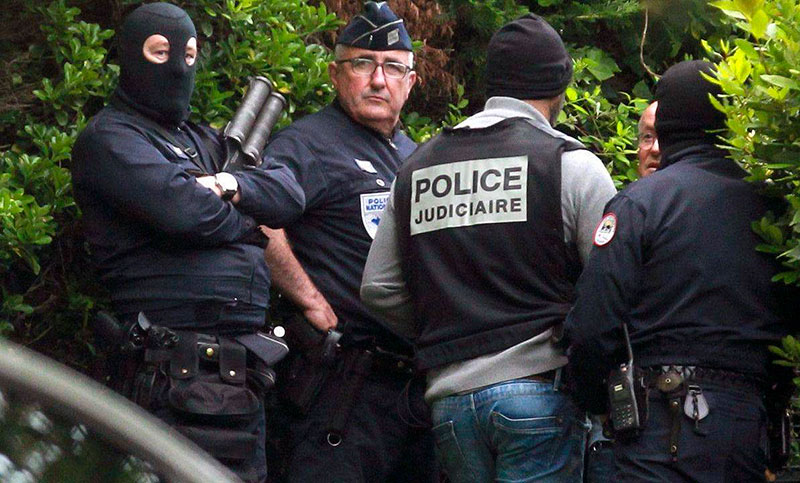 Francia detiene a cuatro sospechosos de preparar un «atentado inminente»