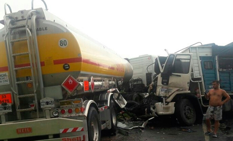 Accidente en la autopista Rosario-Santa Fe cerca de San Lorenzo