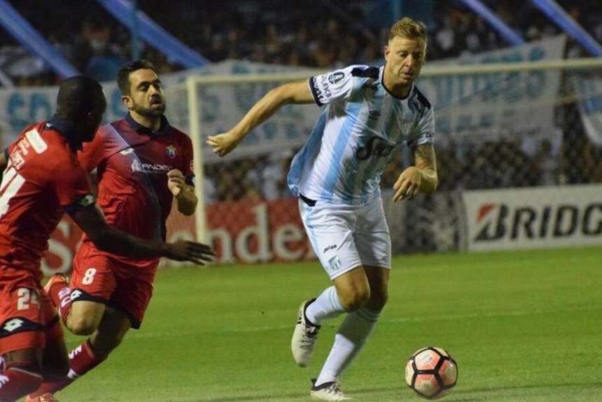 Atlético Tucumán goleó y jugará en el grupo 5 de la Libertadores