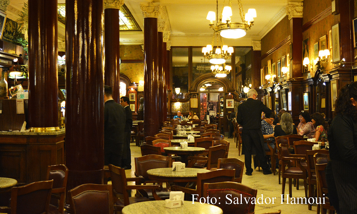 Café Tortoni, un pedazo de historia de Buenos Aires