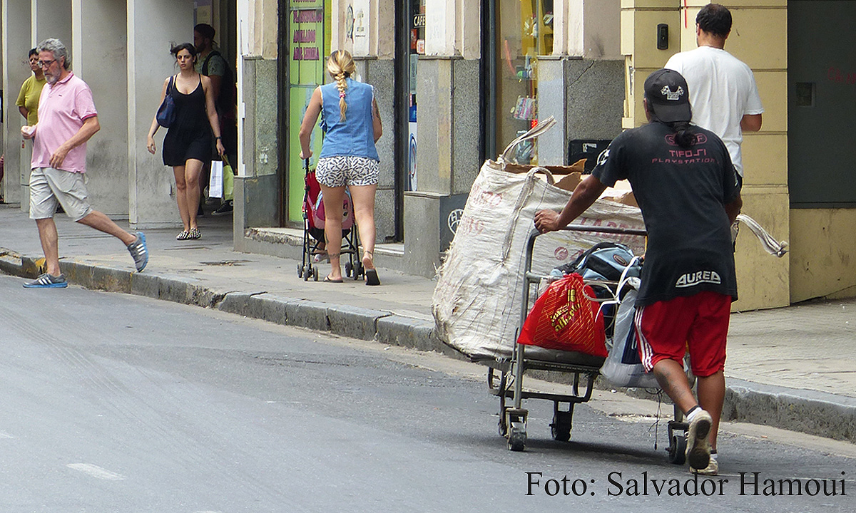 Un cochecito, un carro y diferentes paseos…