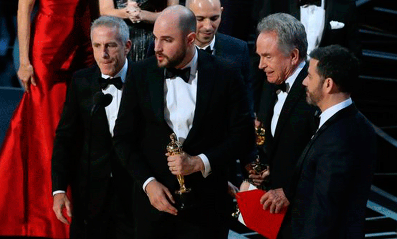 «La La Land» se llevó 6 Oscar y perdió el de mejor película a manos de «Moonlight»