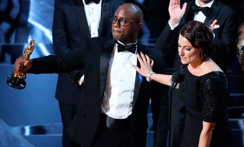 Premios Oscar, de una lavada corrección política hacia el papelón