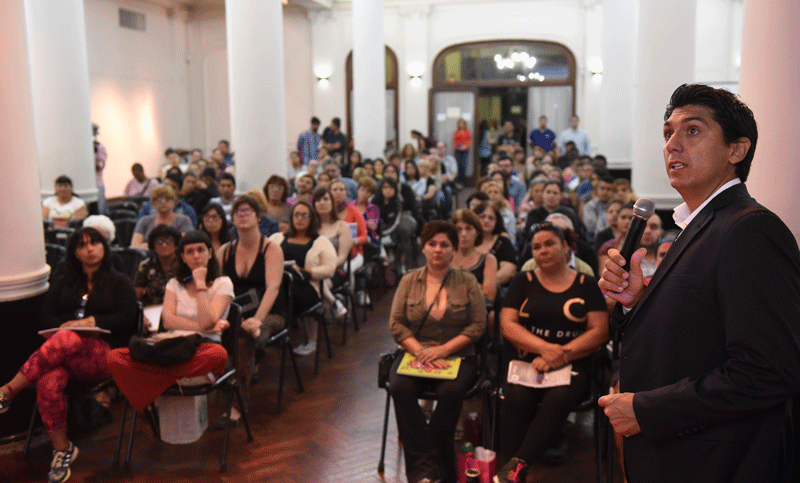 Se lanzó «Rosario Emprende Verano» con la participación de 300 emprendedores