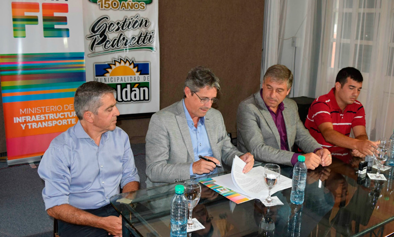 Se firmó el acuerdo para pavimentar la colectora de la autopista Rosario – Córdoba