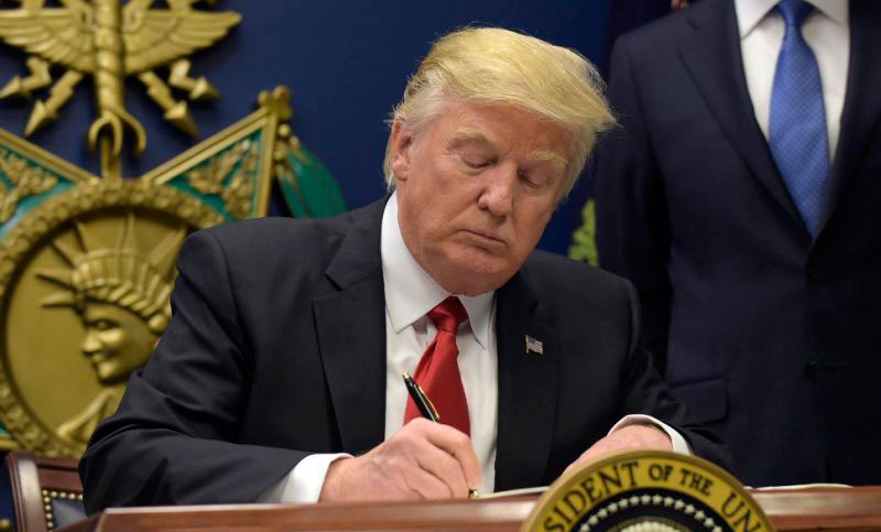 Trump defendió las redadas migratorias y dijo que fueron promesas de campaña