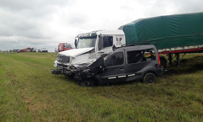Una familia completa murió tras protagonizar un choque frontal en la ruta 34