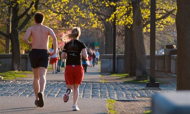 Reconocen que estar en pareja influye sobre la dieta y la actividad física