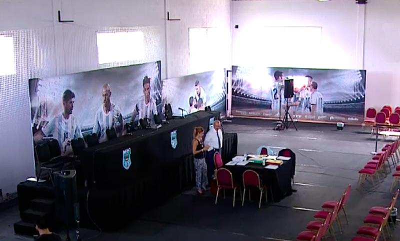 La asamblea de AFA demora su inicio por desacuerdos en la versión final del estatuto