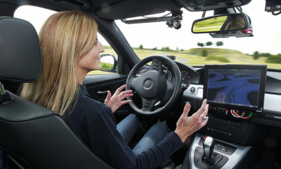 Ford avanza en inteligencia artificial para automóviles