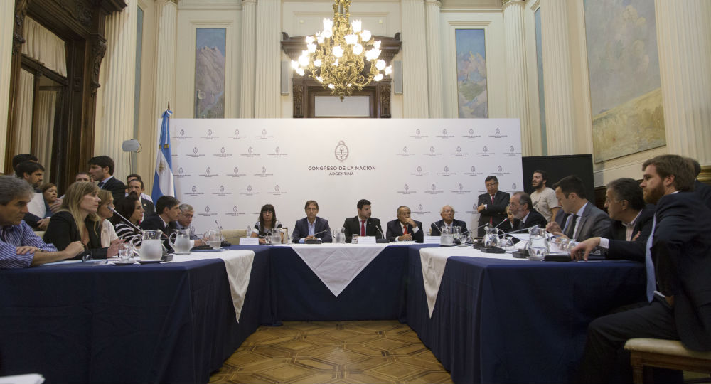 Bicameral: tregua hasta ver si derogan el DNU sobre ART que firmó Macri