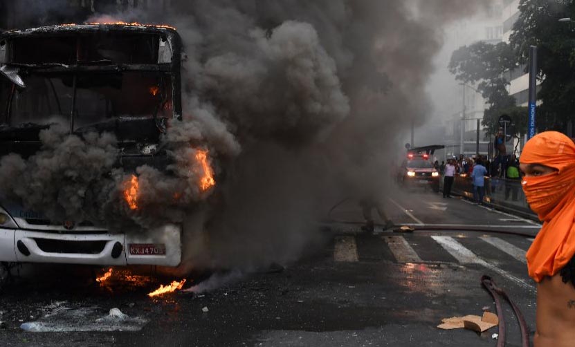 Brasil: represión y desmanes en protestas contra privatización del abastecimiento de agua