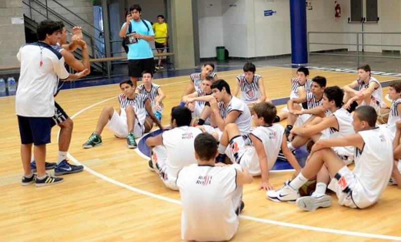 Peñarol de Mar del Plata realiza un campus de básquet en la ciudad