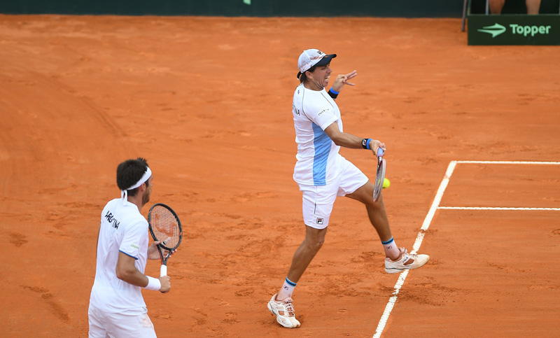 Copa Davis: Argentina todavía respira, pero sigue en jaque