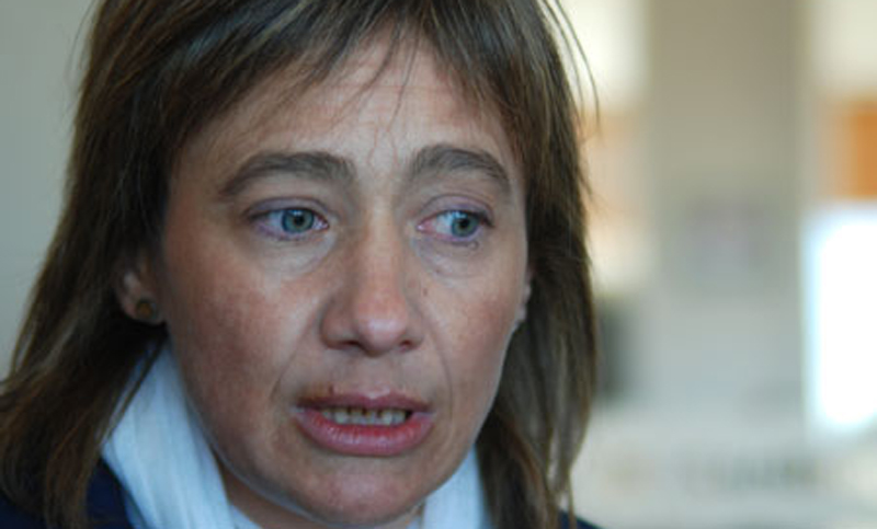 La ex gobernadora de Tierra del Fuego denunció que balearon su auto en Pérez