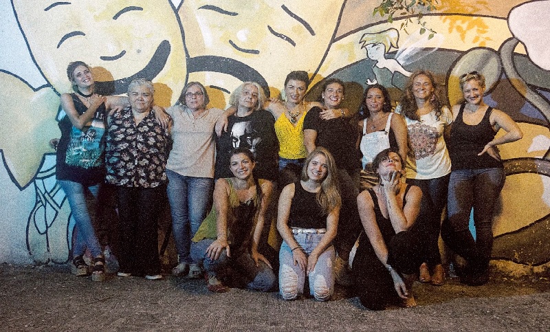 Mujeres rosarinas rinden tributo a Mercedes Sosa