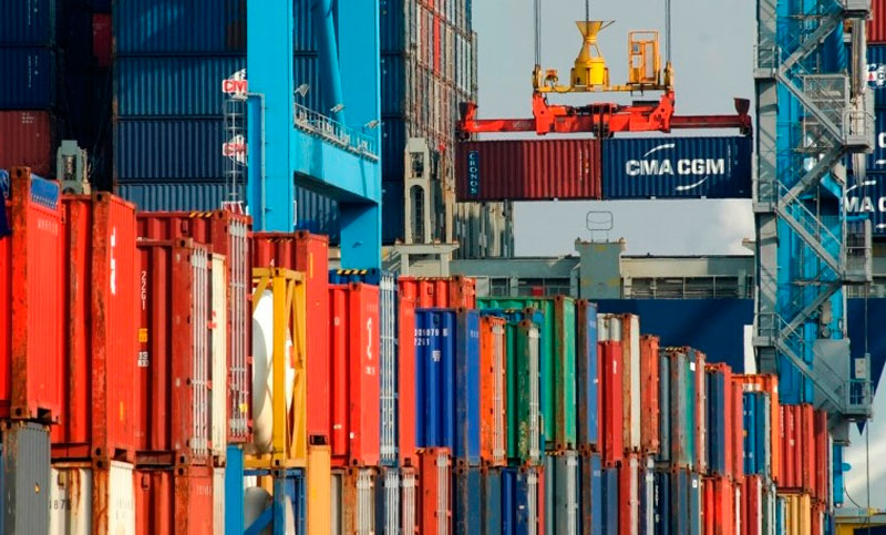 Brote rojo: el déficit comercial histórico alimenta dudas sobre el modelo