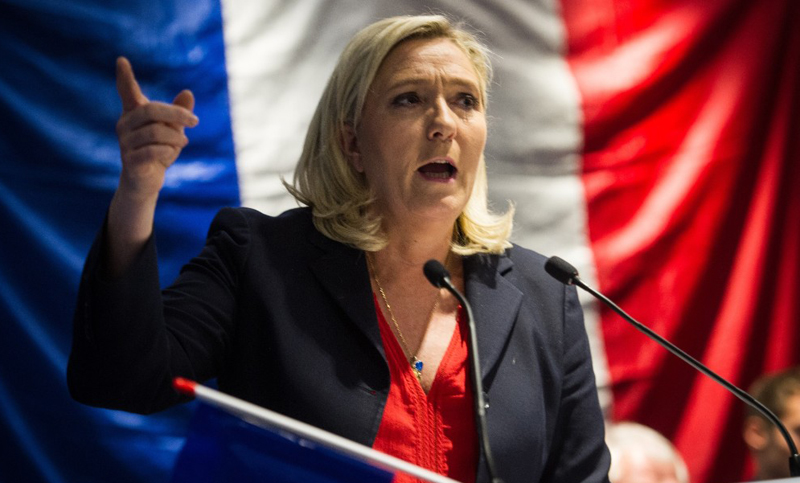Le Pen suma intenciones de voto, pero no le alcanzaría para llegar a la presidencia