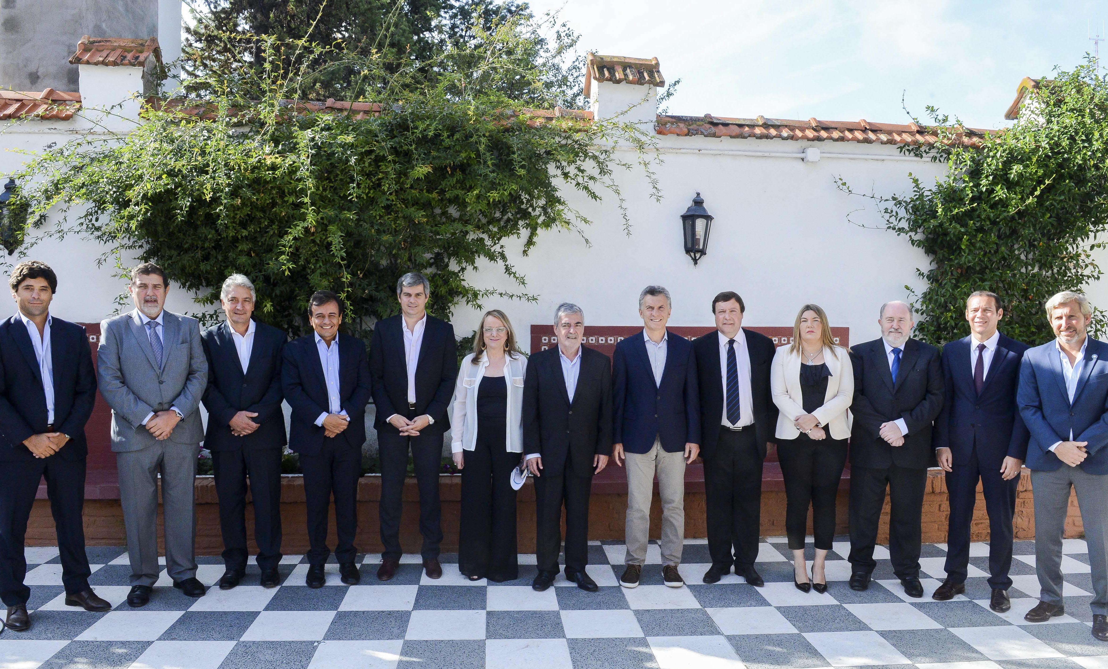 Macri presentó el «Plan Patagonia» junto a seis gobernadores