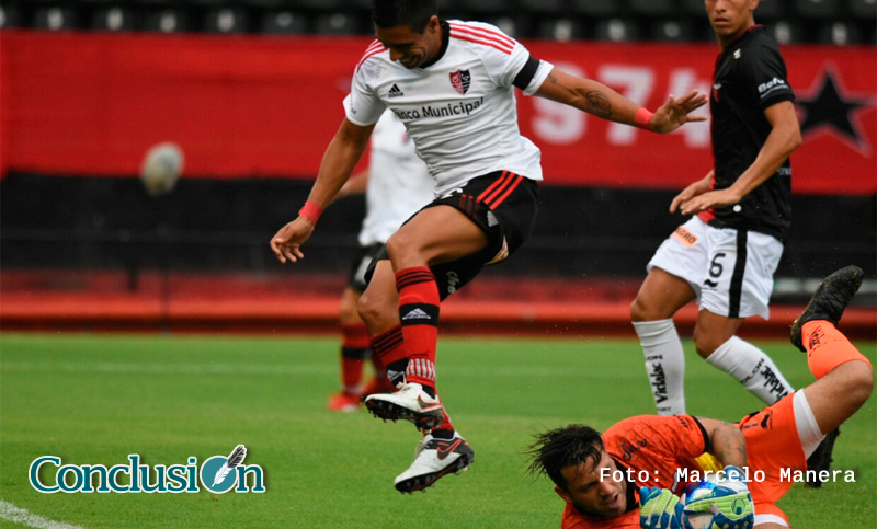 Newell’s tuvo un rendimiento irregular y empató sin goles ante Colón