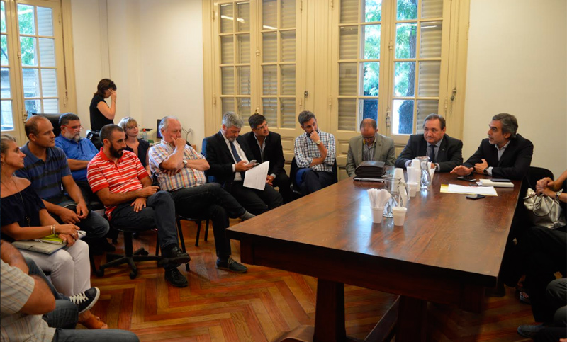 Sin números sobre la mesa, se realizó la primera reunión paritaria de la salud