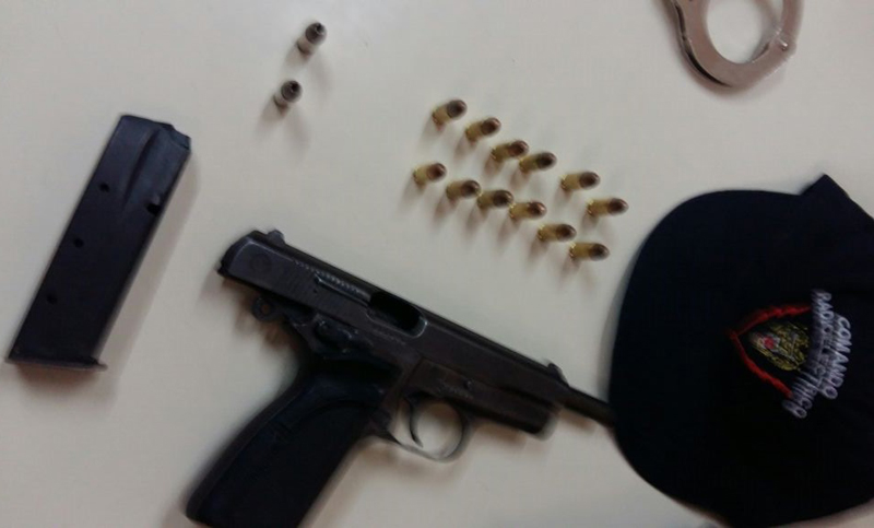 Varios detenidos y secuestro de armas en procedimientos de rutina
