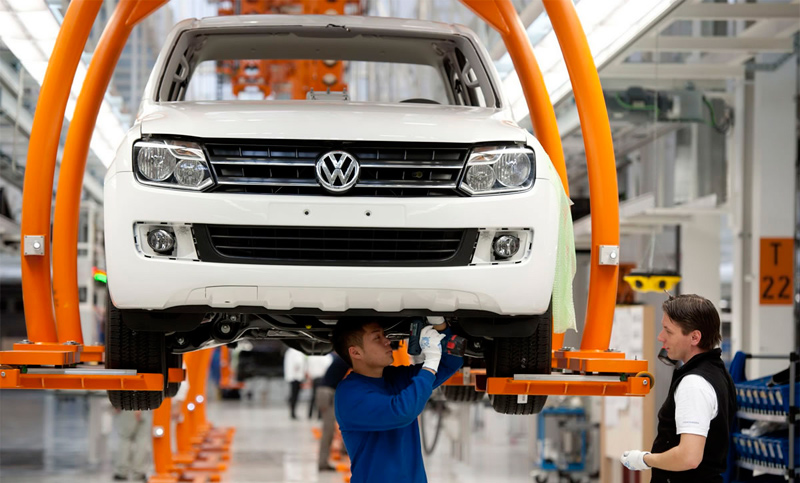 Toyota tomará operarios que Volkswagen estaba despidiendo