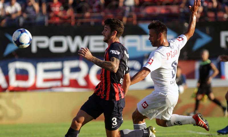 San Lorenzo volvió a la victoria y alcanzó a Boca en la punta