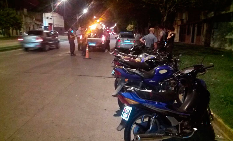 Otro golpe a las picadas ilegales: se remitieron al corralón 20 motos y un auto
