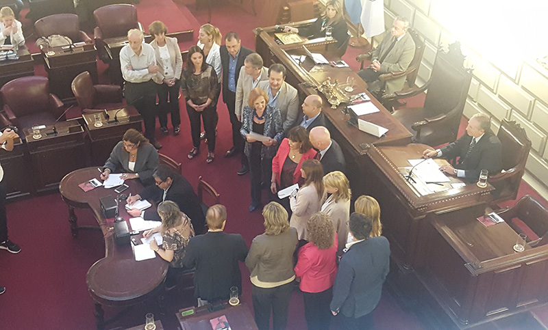 Diputados de la provincia sesionaron en conmemoración del «Día de la Memoria”