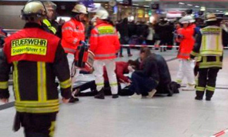Ataque con hacha en una estación de Alemania deja al menos 5 heridos