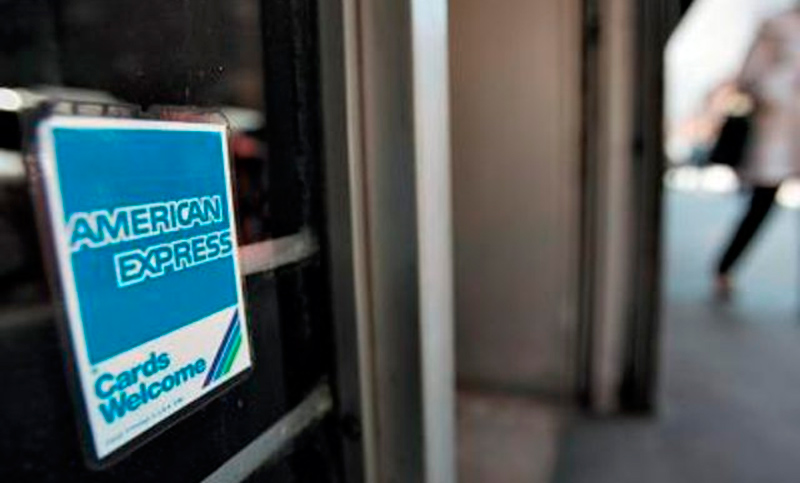 American Express lleva oficinas a México y despide a 300 trabajadores