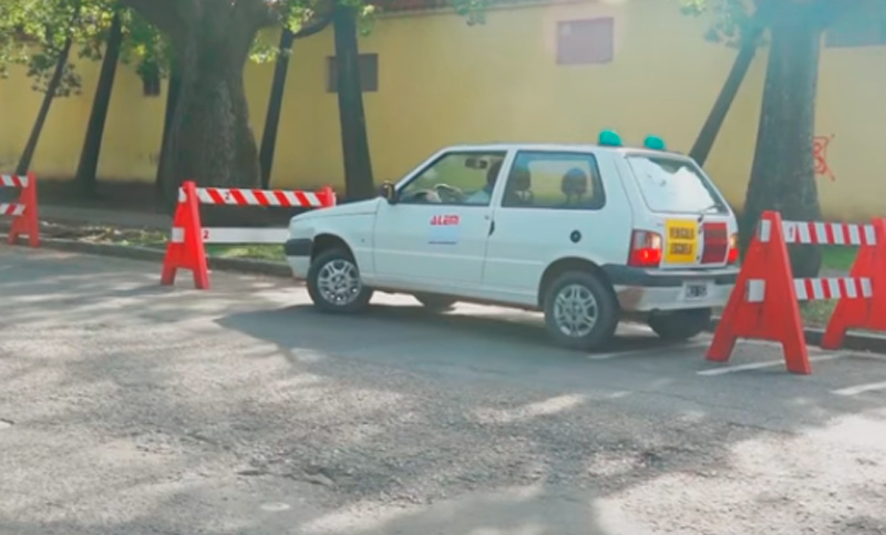 Proponen que el municipio aporte un auto para obtener el carnet de conducir