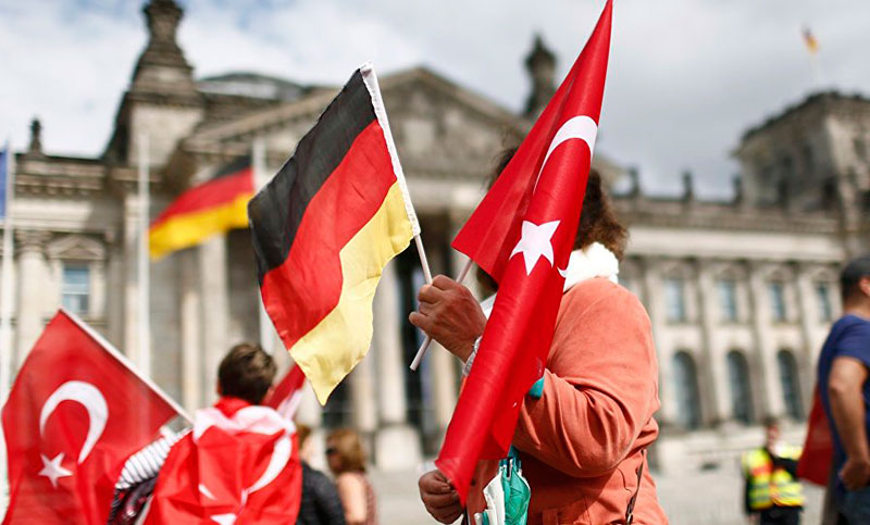Denuncias de espionaje turco en Alemania agravan aún más la relación bilateral