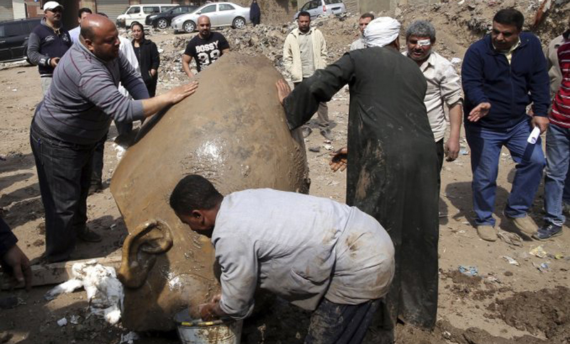Egipto: encontraron una estatua que sería de Ramsés II