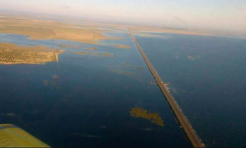 Cierran canales clandestinos para evitar el colapso de la laguna La Picasa