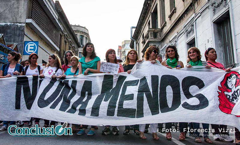 Mujeres rosarinas paran en reinvindación de derechos y contra la violencia de género