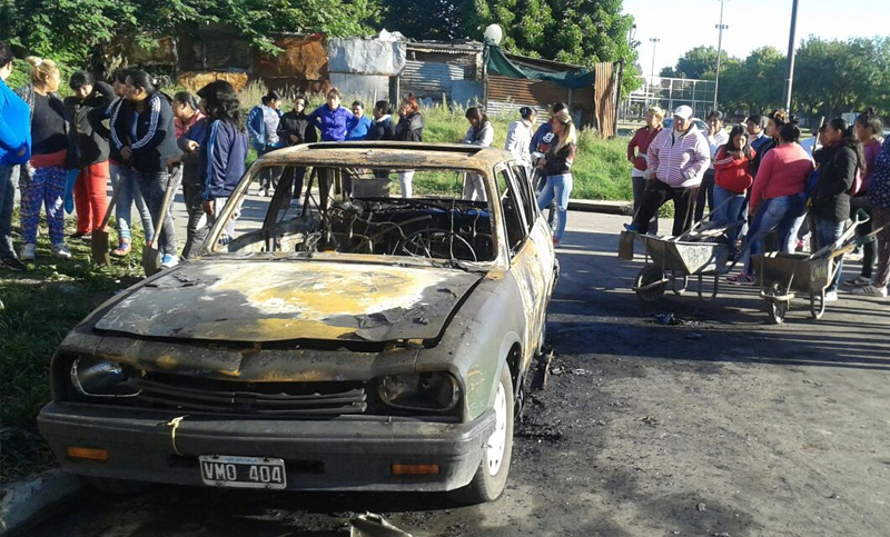 Desde la CCC denuncian el incendio de su vehículo en barrio Toba