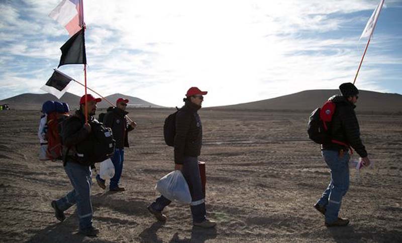 Chile: trabajadores levantaron huelga en la mina de cobre más grande del mundo