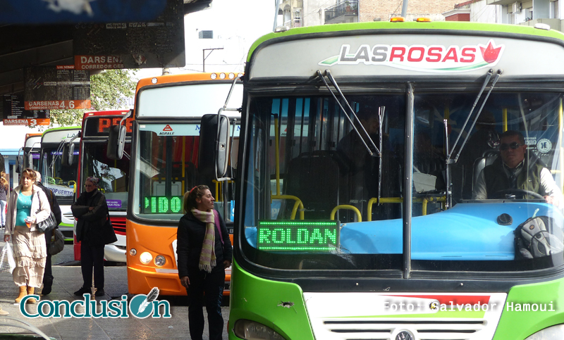 Lifschitz anunció medidas para mejorar el transporte interurbano en Santa Fe