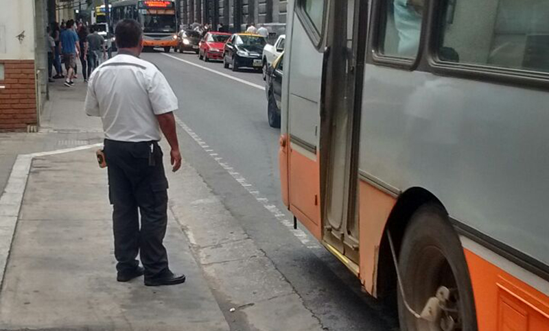 Se realizaron operativos para controlar el uso de los carriles exclusivos
