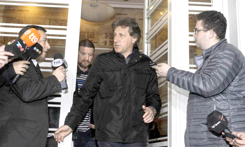 Agremiados no levanta el paro y el fútbol no comenzaría