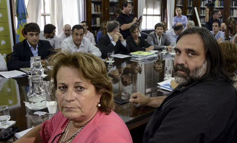 Gremios docentes rechazaron la propuesta de la Provincia de Buenos Aires: el lunes no hay clases