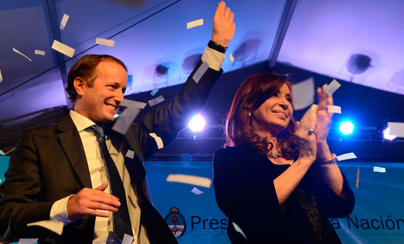 Para Insaurralde, Cristina «puede aportar mucho más» que una candidatura